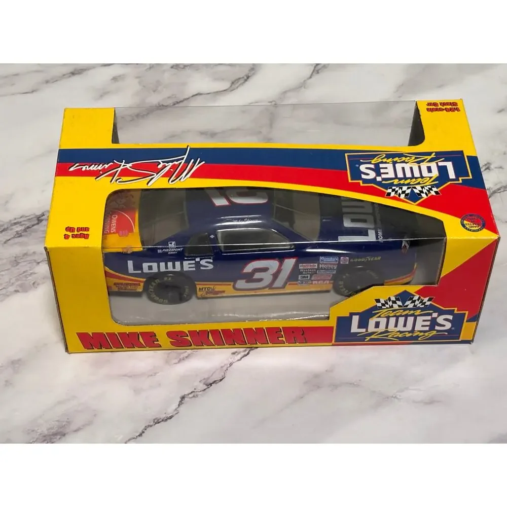 1997 Action Team Lowe's Racing Mike Skinner 31 NASCAR Diecast Car | 1:24 Scale